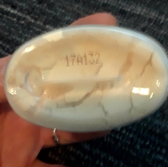 Ben Nye Banana Powder - Picture 3 of 3